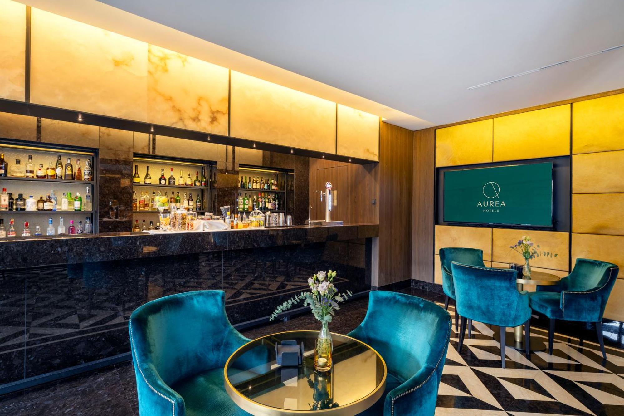 Aurea Washington Irving By Eurostars Hotel Company Granada Luaran gambar The bar at the ABAR lounge