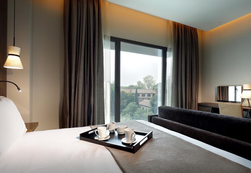 Aurea Washington Irving By Eurostars Hotel Company Granada Luaran gambar A room at the hotel